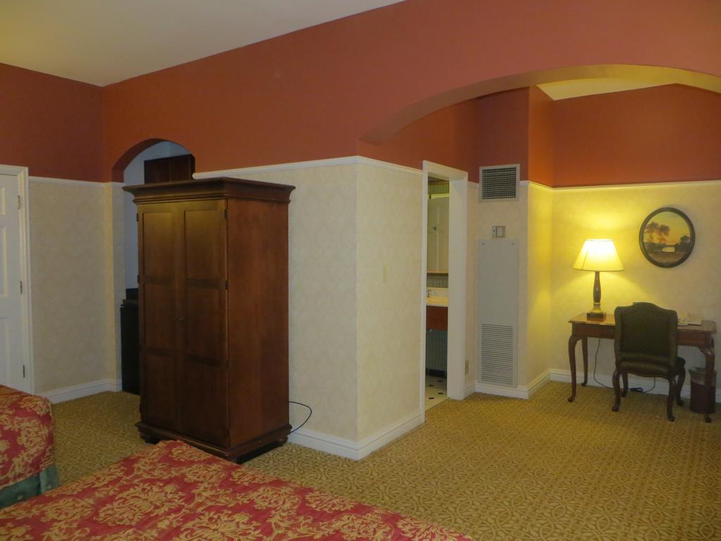 Carleton Of Oak Park Hotel Eksteriør billede