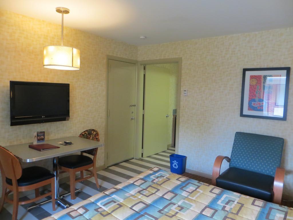 Carleton Of Oak Park Hotel Eksteriør billede